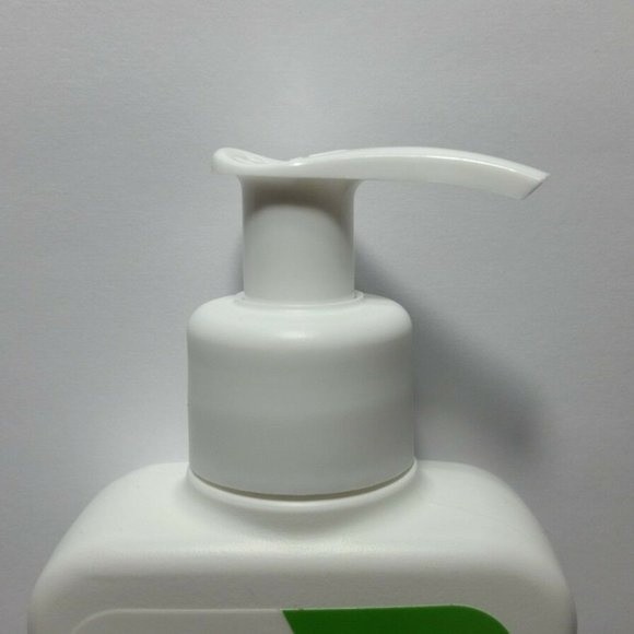 CeraVe Hydrating Facial Cleanser 5 Bottles - Picture 2 of 12